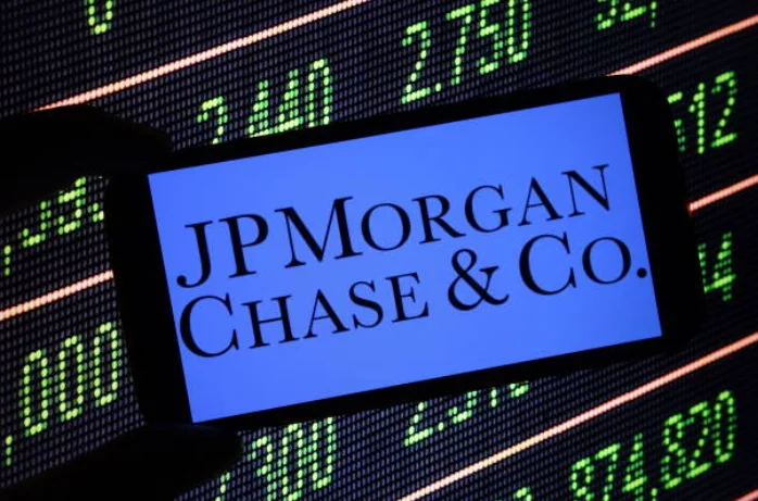 Tela mostrando JP Morgan Chase & Co., fazendo referência a comprar ações da JP Morgan.